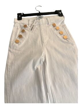 Anna & Ava White Wide-Leg Jeans with Gold Buttons